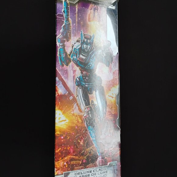 Transformers War for Cybertron Trilogy Siege Chromia Deluxe Class Action Figure - Picture 2 of 5